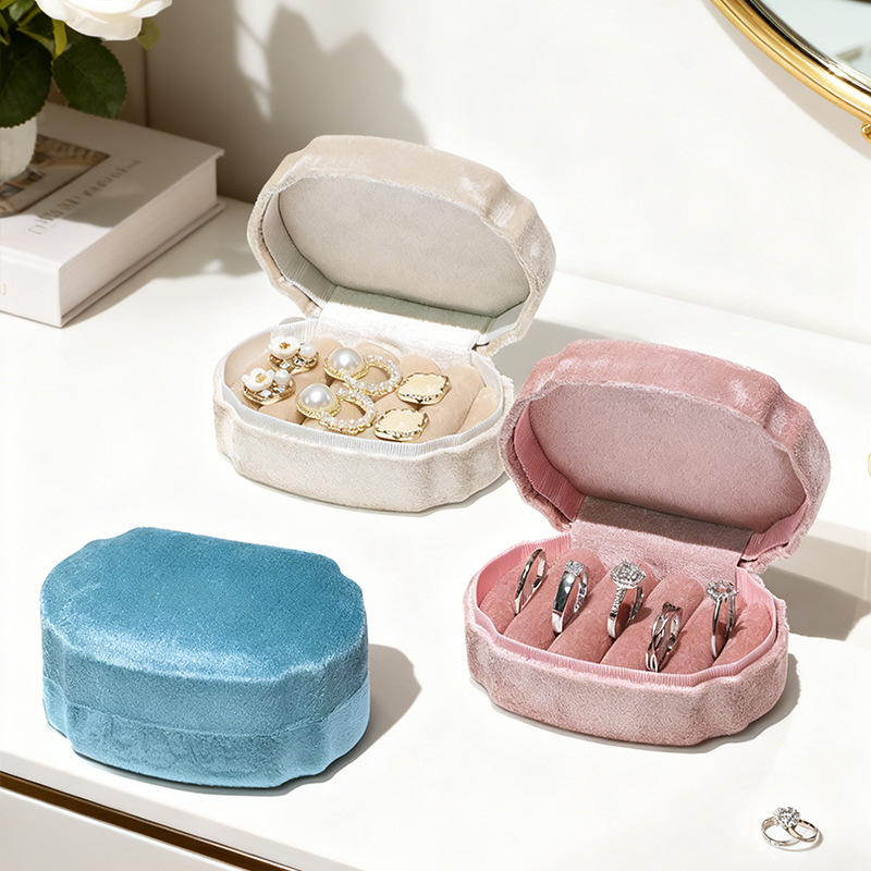 Travel Accessories Display - Velvet Ring Box Premium Jewelry Packaging
