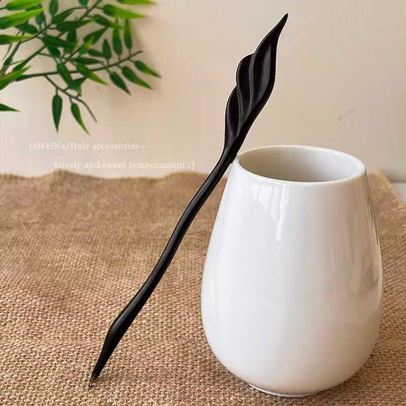 Wooden Hairp Exquisite Carving - Travel Accessories High End ulasan dan harga