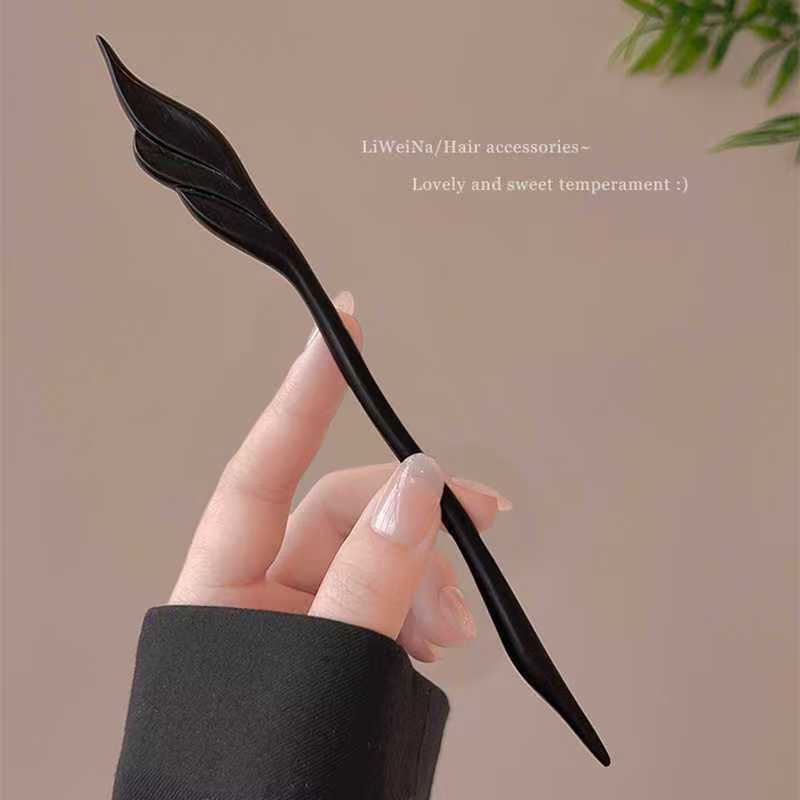 Wooden Hairp Exquisite Carving - Travel Accessories High End ulasan dan harga